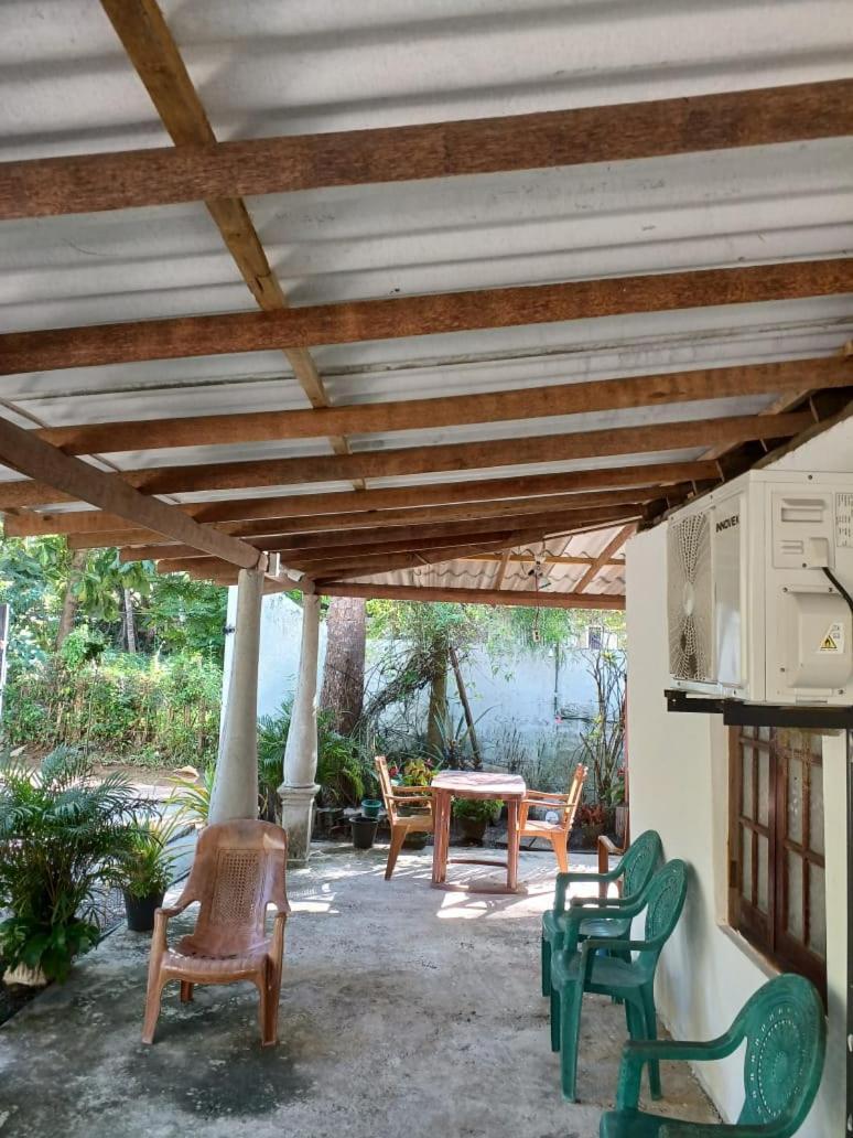 50* Stay Dikwella Extérieur photo