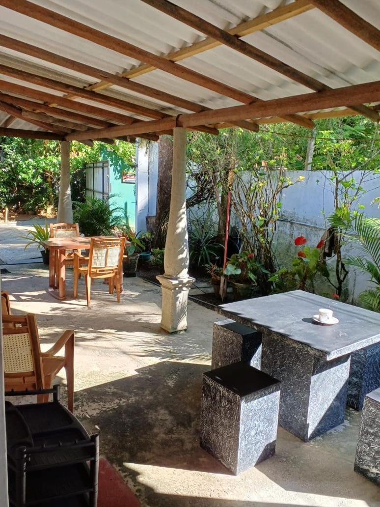 50* Stay Dikwella Extérieur photo