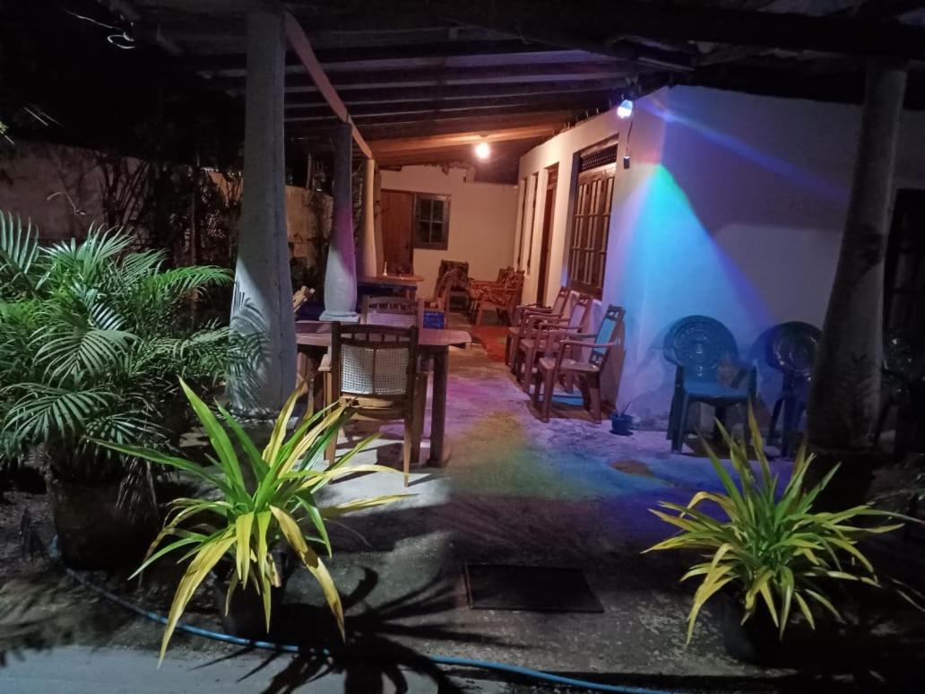50* Stay Dikwella Extérieur photo