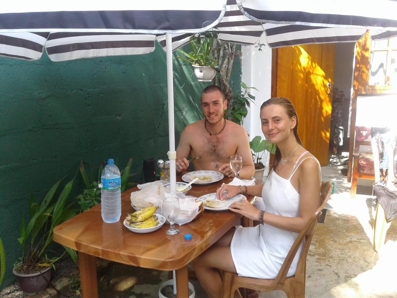 50* Stay Dikwella Extérieur photo